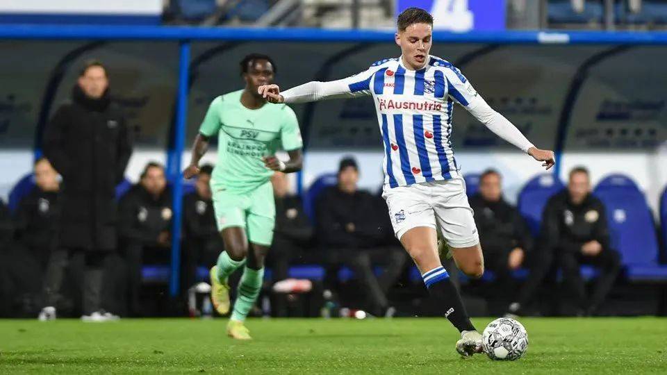 郭艾伦和赵 郭艾伦和赵