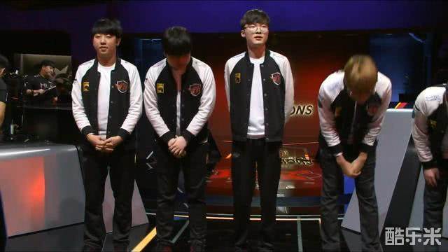 我们期待他 我们期待他