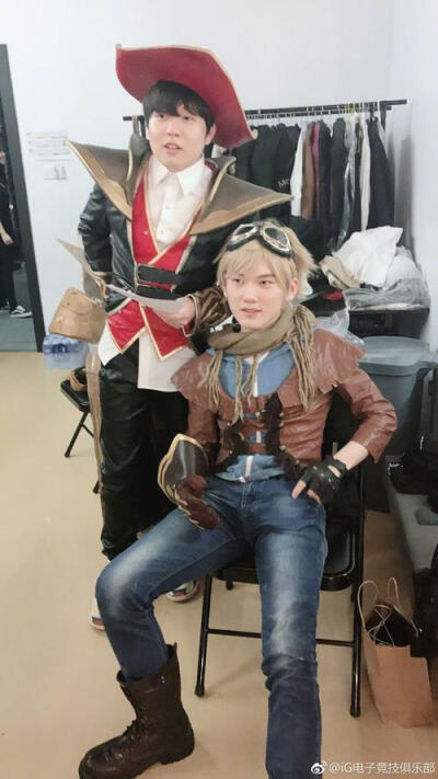 并在强强对 并在强强对